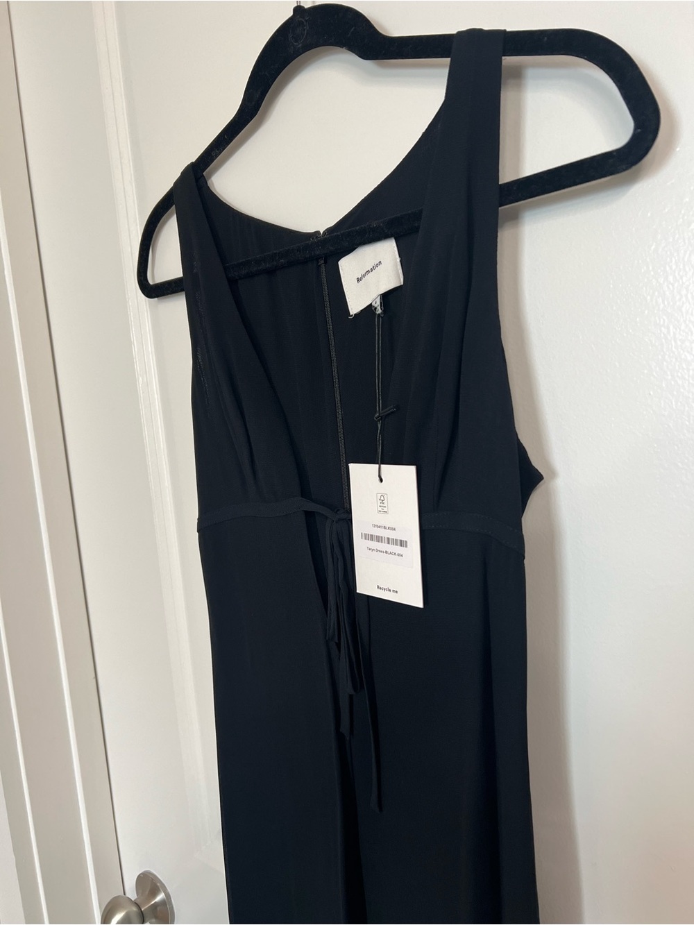 NWT Reformation Taryn Black Deep V Tie Front Maxi Dress Size 4 - Picture 5 of 8